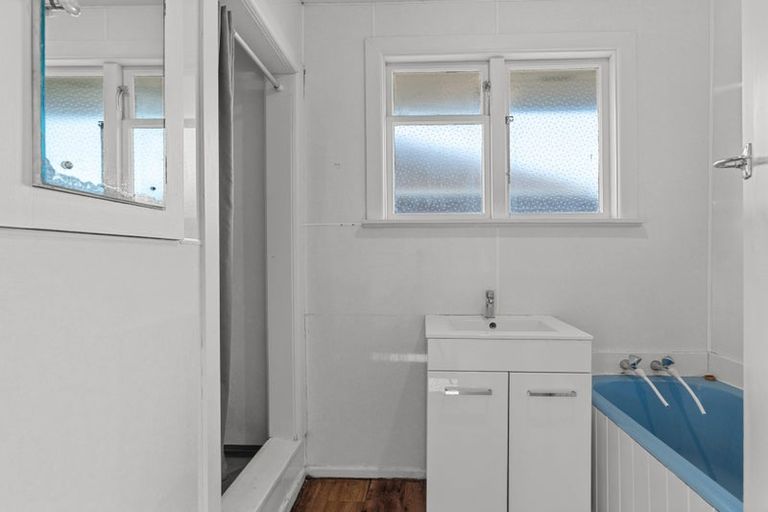 Photo of property in 133 Springs Road, Hornby, Christchurch, 8042