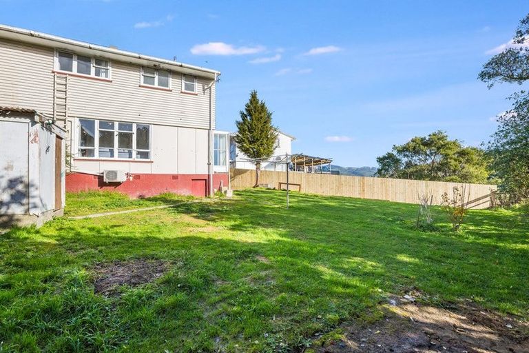 Photo of property in 10 Lincoln Grove, Cannons Creek, Porirua, 5024