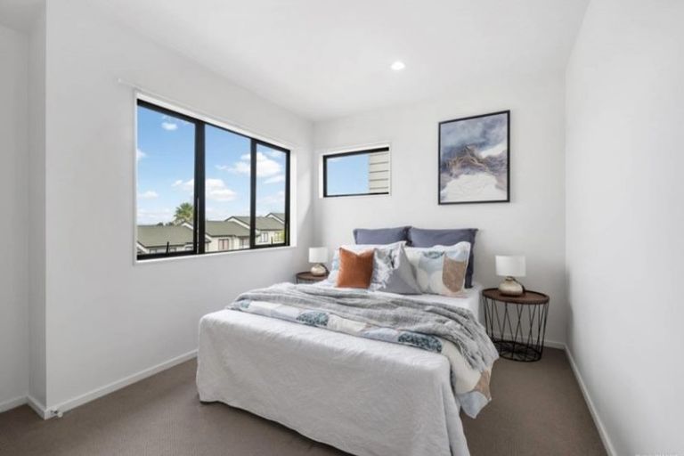 Photo of property in 38/22 Northcross Drive, Oteha, Auckland, 0632