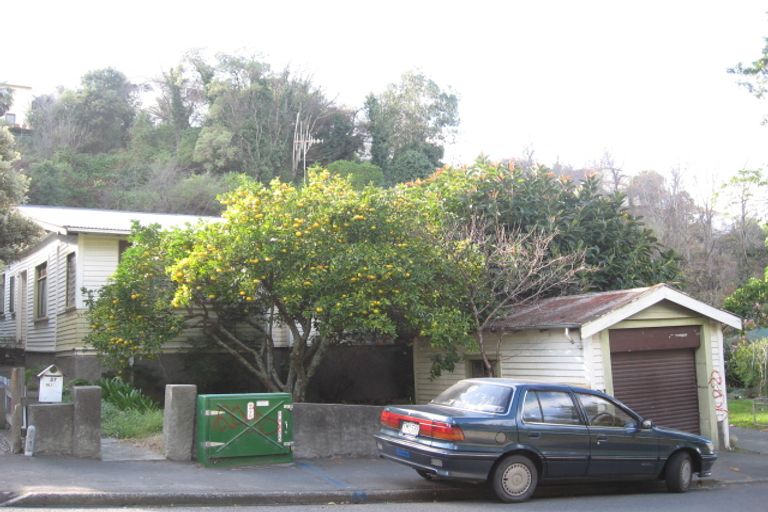 Photo of property in 57 Milton Road, Bluff Hill, Napier, 4110