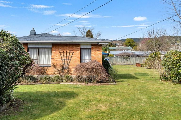Photo of property in 21 Melrose Avenue, Owhata, Rotorua, 3010