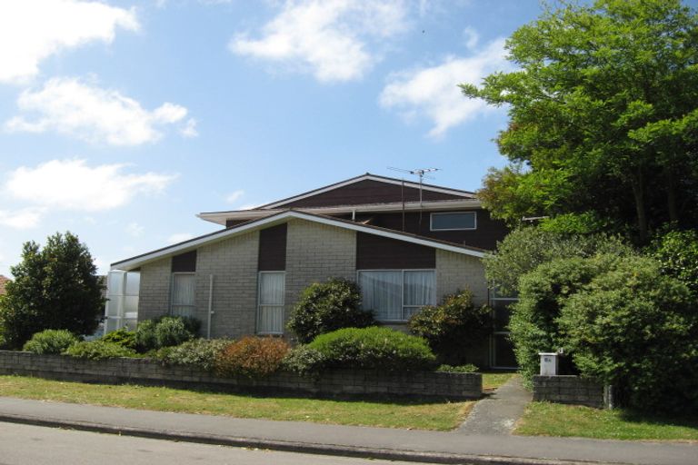 Photo of property in 8a Wyatt Place, Russley, Christchurch, 8042