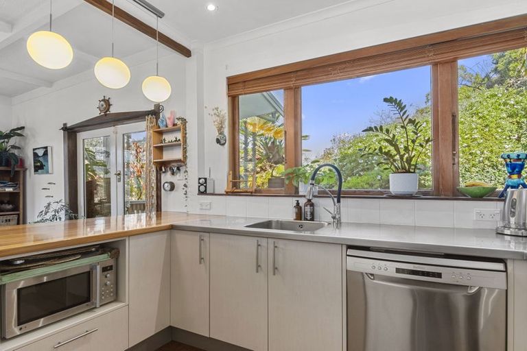 Photo of property in 48 Wellington Street, Nelson South, Nelson, 7010