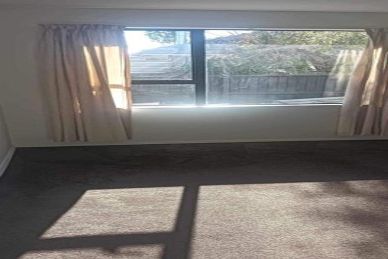 Photo of property in 10 Inca Place, Redwood, Christchurch, 8051