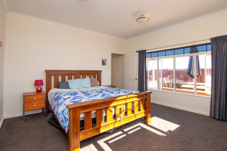 Photo of property in 38 Leander Place, Milson, Palmerston North, 4414