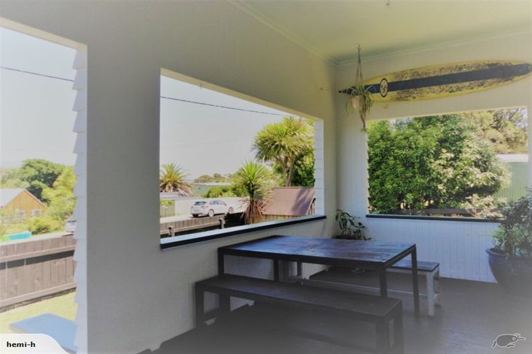 Photo of property in 20 Government Road, Raglan, 3225