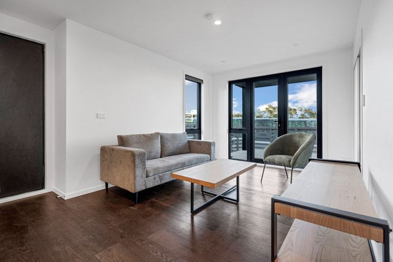 Photo of property in 53 Te Puketoka Lane, Mangere, Auckland, 2022