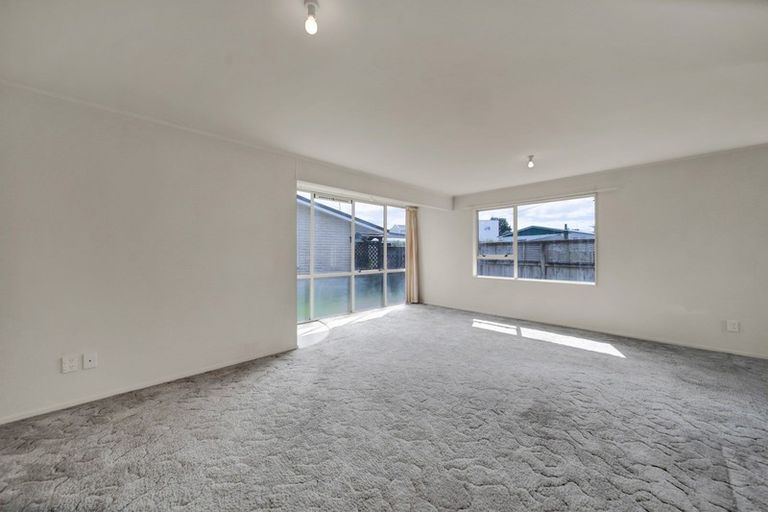 Photo of property in 30c Sackville Street, Fitzroy, New Plymouth, 4312