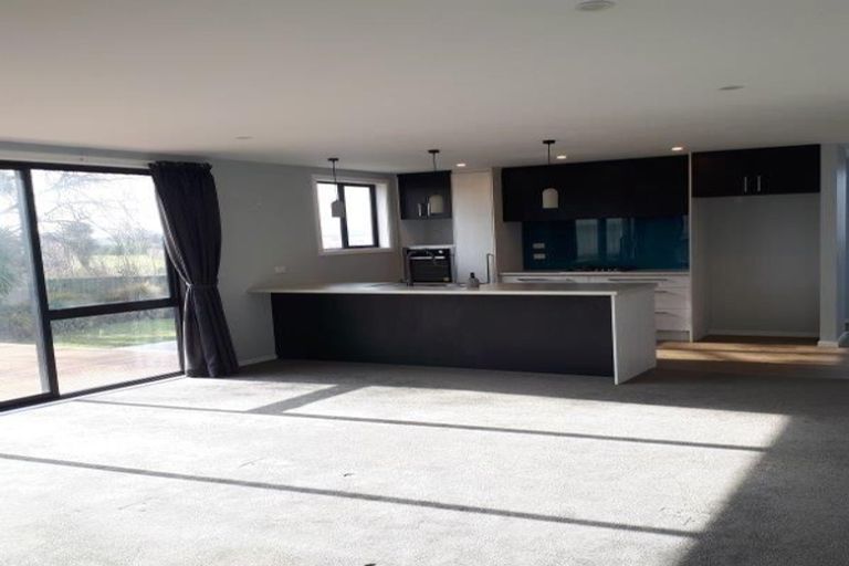 Photo of property in 28 Mattingley Street, Aranui, Christchurch, 8061