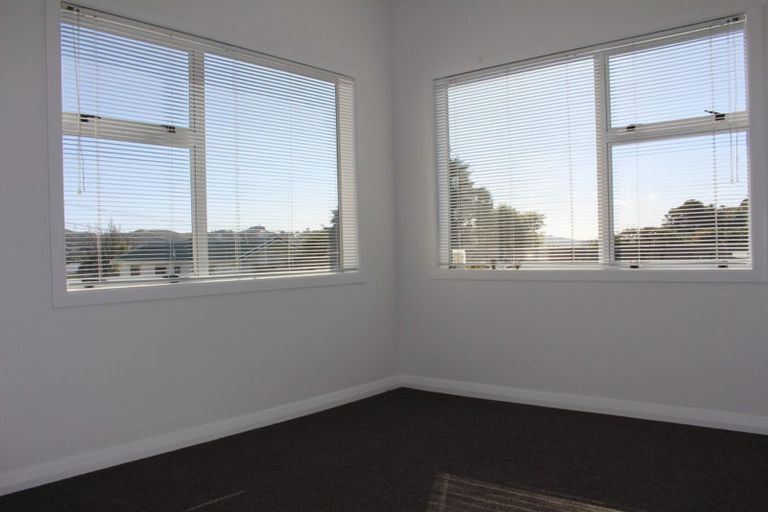 Photo of property in 10 Haumia Street, Johnsonville, Wellington, 6037