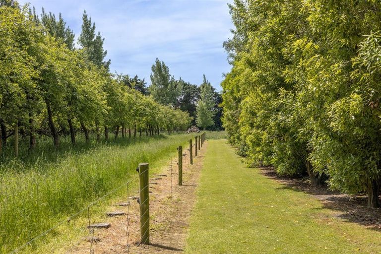 Photo of property in 518 Pound Road, Yaldhurst, Christchurch, 7676