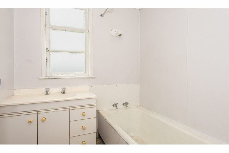 Photo of property in 2-4 Freyberg Road, Ruawai, 0530