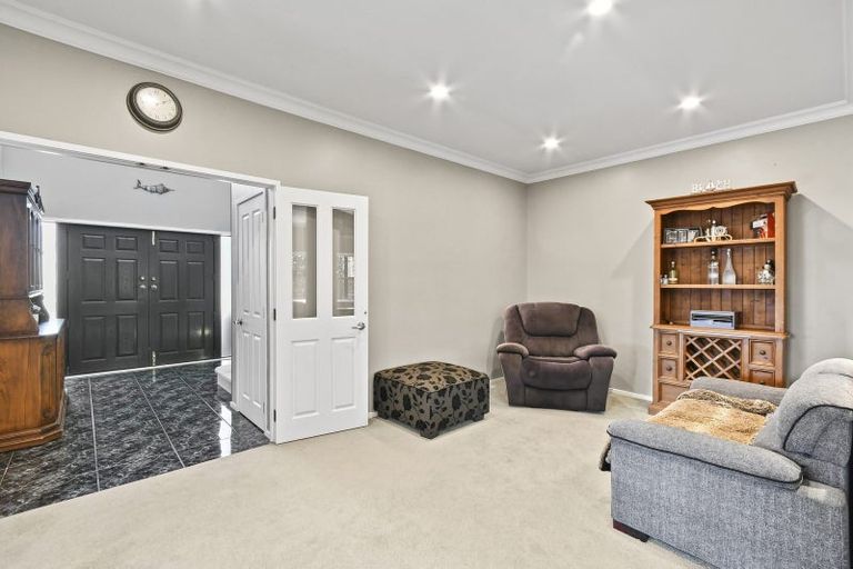 Photo of property in 27 Premila Drive, Pukekohe, 2120