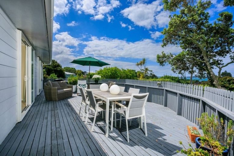 Photo of property in 24 Long Bay Drive, Torbay, Auckland, 0630