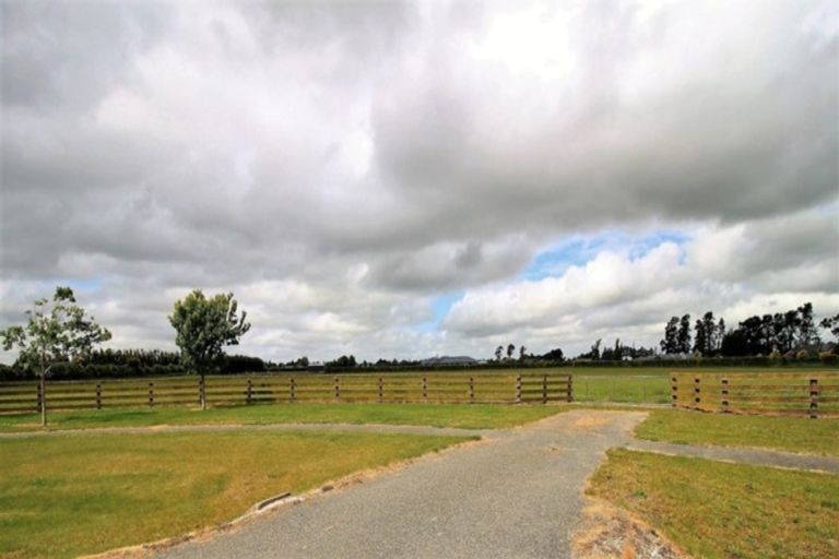 Photo of property in 17 Mulholland Drive, Darfield, 7571