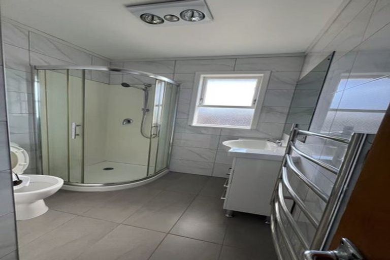 Photo of property in 10 Wordsworth Road, Manurewa, Auckland, 2102