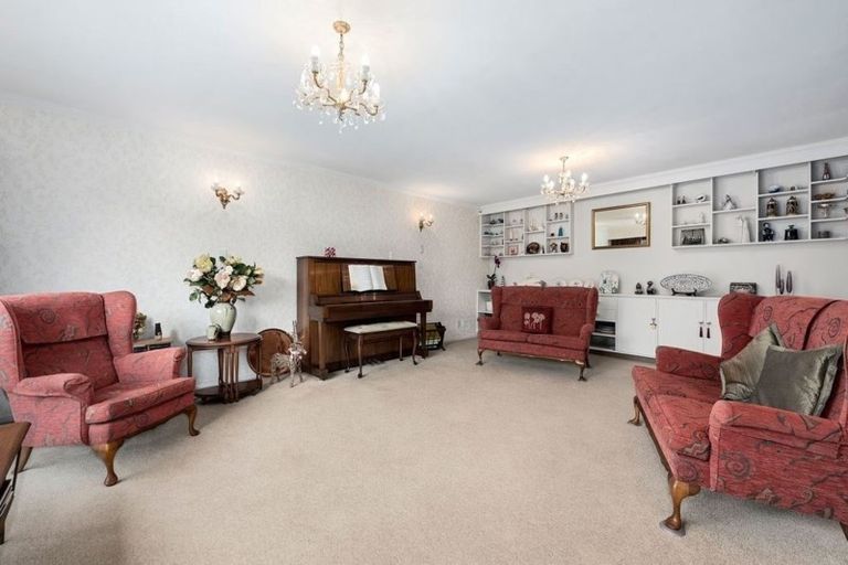 Photo of property in 7 Palmer Crescent, Silverstream, Upper Hutt, 5019