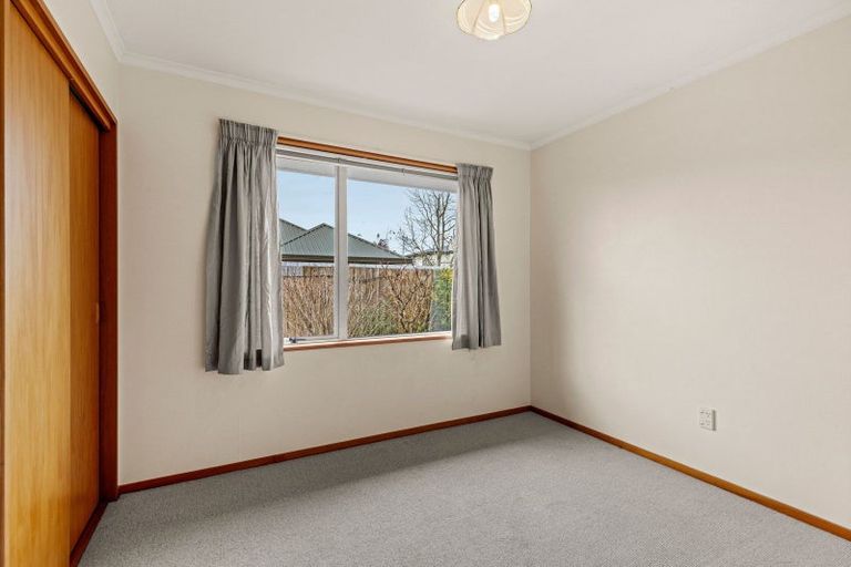 Photo of property in 8b Hinton Place, Rangiora, 7400