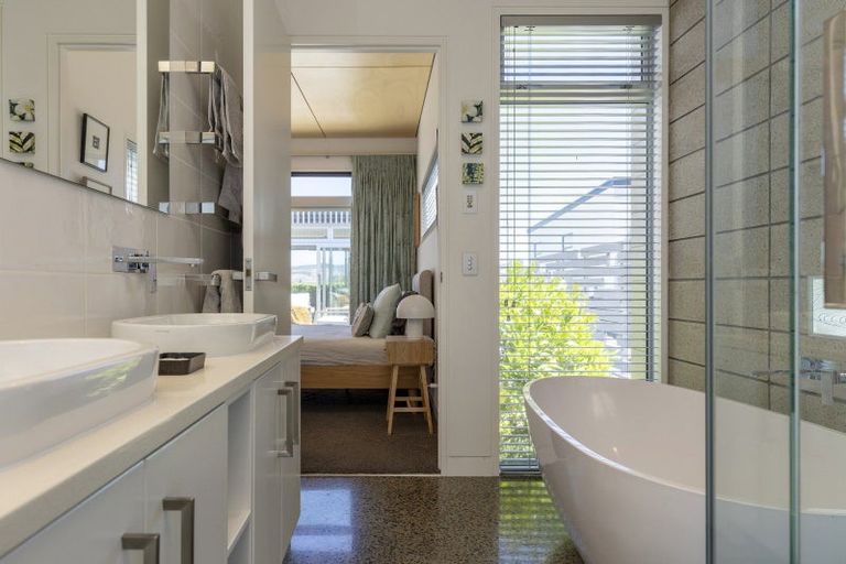 Photo of property in 12 Kurapoto Lane, Rainbow Point, Taupo, 3330