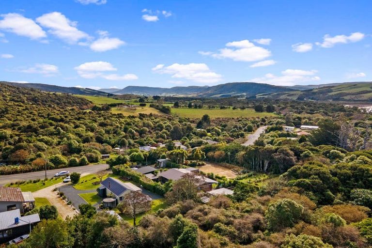 Photo of property in 2519 Papatowai Highway, Papatowai, Owaka, 9586