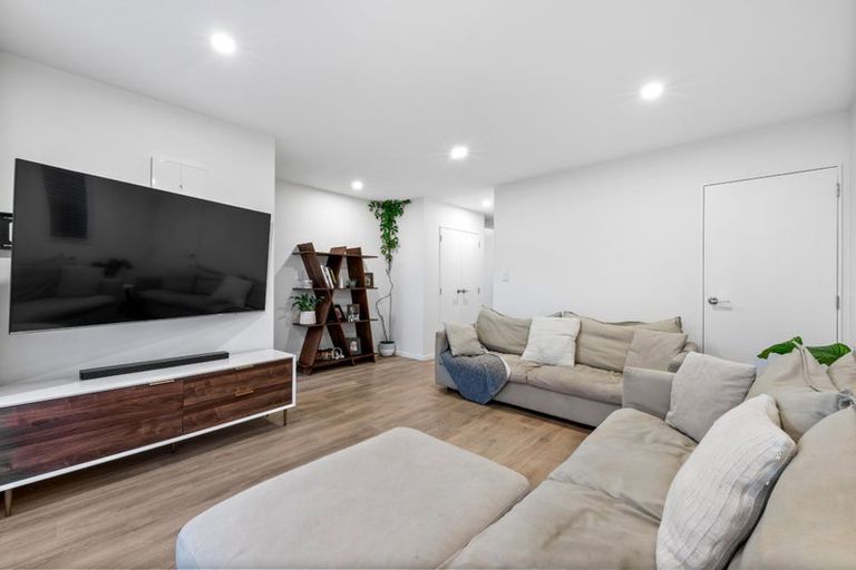 Photo of property in 12 Autumn Blaze Street, Hobsonville, Auckland, 0616