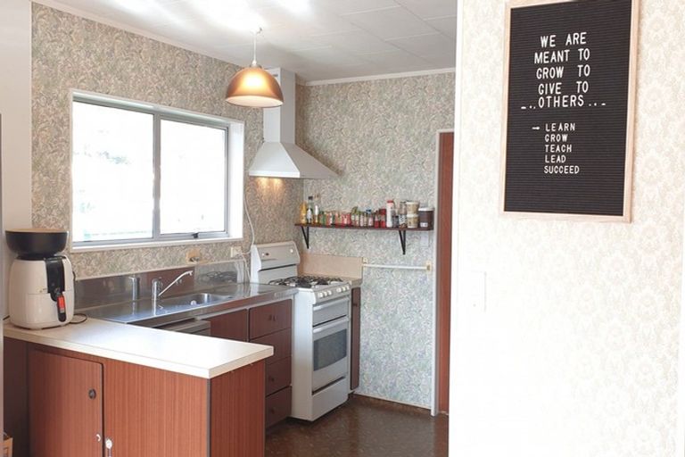 Photo of property in 24 Roto Street, Westown, New Plymouth, 4310