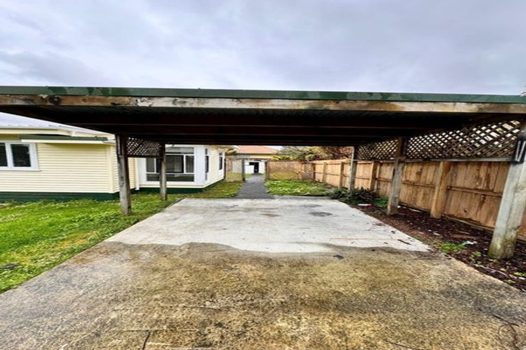 Photo of property in 3 Applewood Drive, Henderson, Auckland, 0612