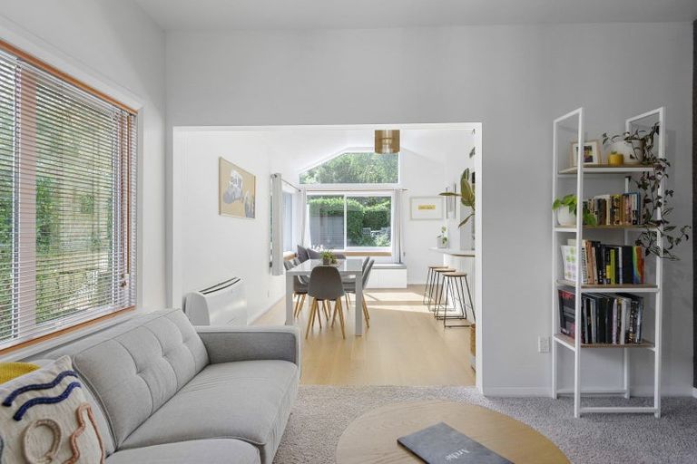 Photo of property in 237 Waimea Terrace, Beckenham, Christchurch, 8023