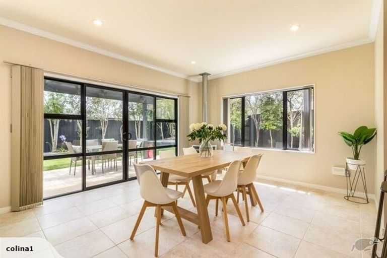 Photo of property in 7 Stoneleigh Green, Parklands, Christchurch, 8083