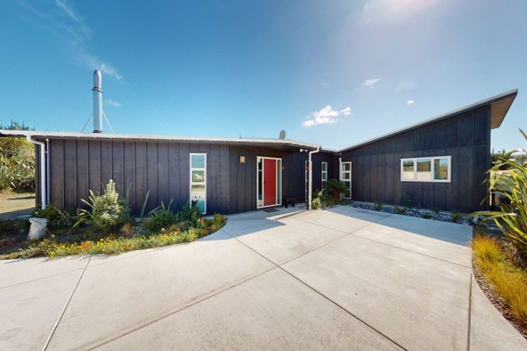 Photo of property in 3 Mowhia Grove, Waitarere, Levin, 5510