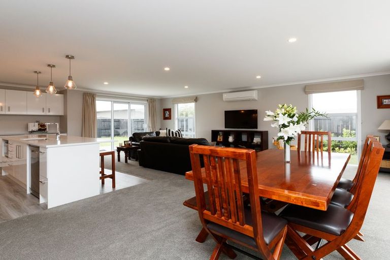 Photo of property in 20 Pegasus Place, Kelvin Grove, Palmerston North, 4414