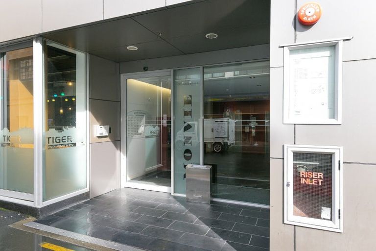 Photo of property in Monvie Apartments, 209/15 Holland Street, Te Aro, Wellington, 6011