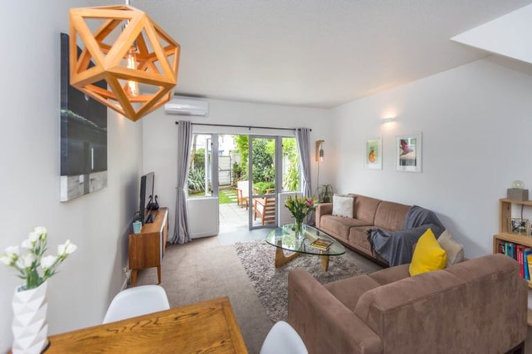 Photo of property in 4/4 Melrose Street, Christchurch Central, Christchurch, 8013
