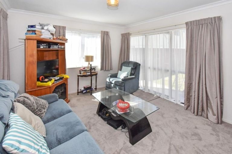 Photo of property in 2/327 Great South Road, Papakura, 2110