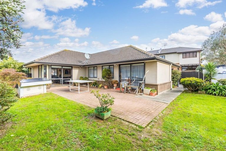 Photo of property in 5 Derg Place, East Tamaki, Auckland, 2013
