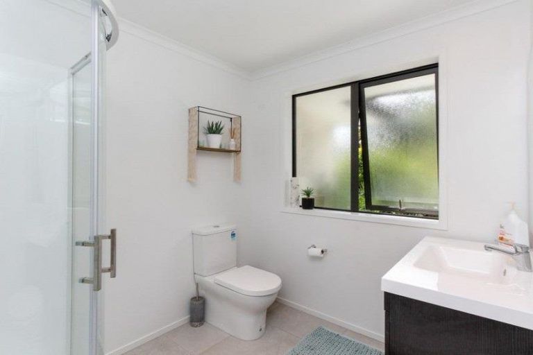 Photo of property in 18 Rotokare Crescent, Whalers Gate, New Plymouth, 4310