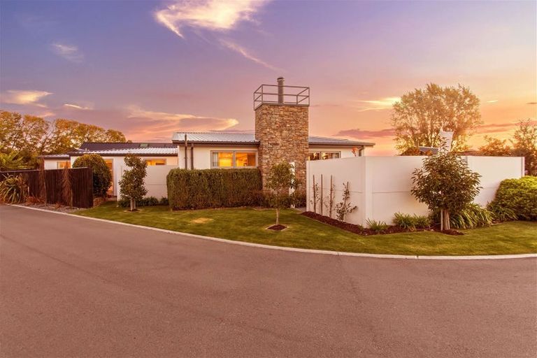 Photo of property in 16 Muirhill Street, Halswell, Christchurch, 8025