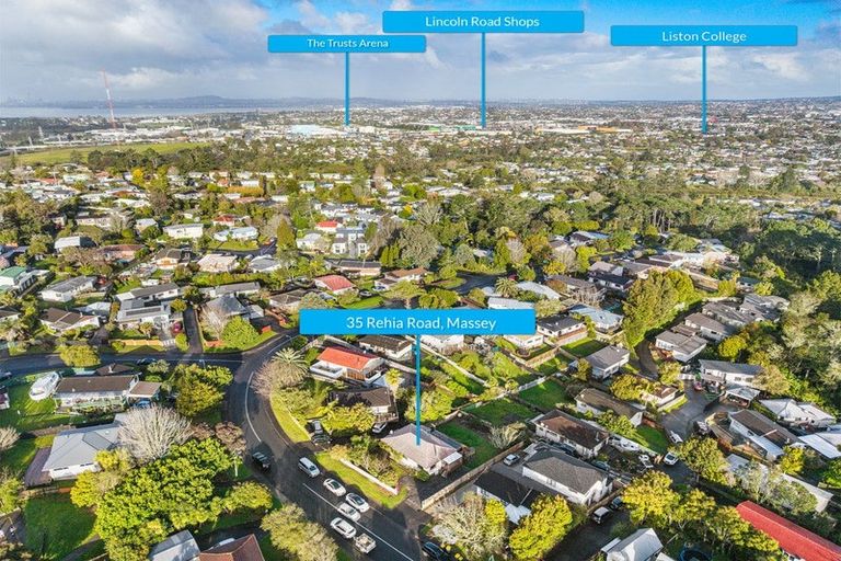 Photo of property in 35 Rehia Road, Massey, Auckland, 0614