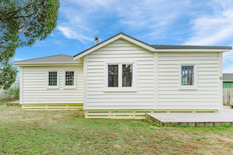 Photo of property in 6 Brendan Drive, Te Horo Beach, Otaki, 5581