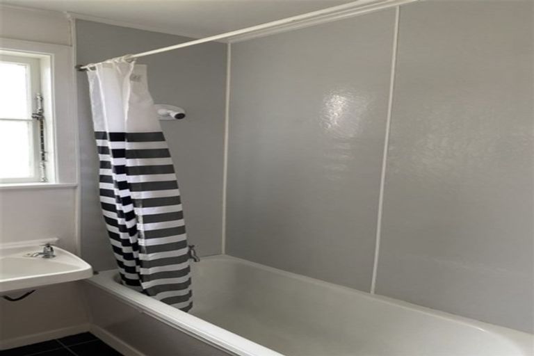 Photo of property in 43 Westholme Street, Strowan, Christchurch, 8052