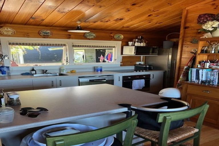Photo of property in 28 Nisbet Terrace, Kinloch, Taupo, 3377
