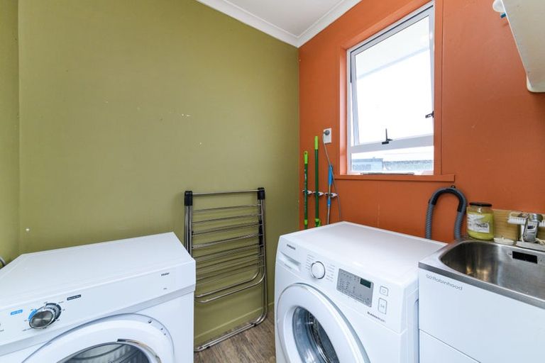 Photo of property in 6 Oban Place, Awapuni, Palmerston North, 4412