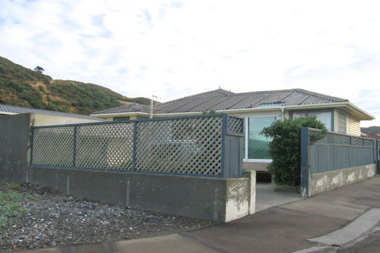 Photo of property in 54 Owhiro Bay Parade, Owhiro Bay, Wellington, 6023