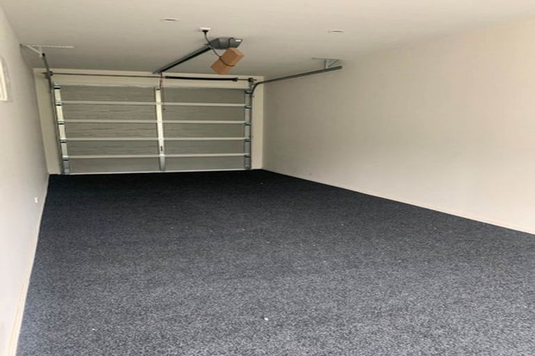 Photo of property in 7 Whawhaki Lane, Kumeu, 0810