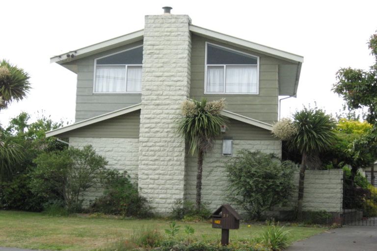 Photo of property in 39 Dunster Street, Burnside, Christchurch, 8053