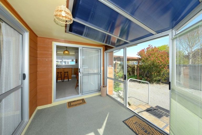 Photo of property in 23 Cradock Street, South New Brighton, Christchurch, 8062