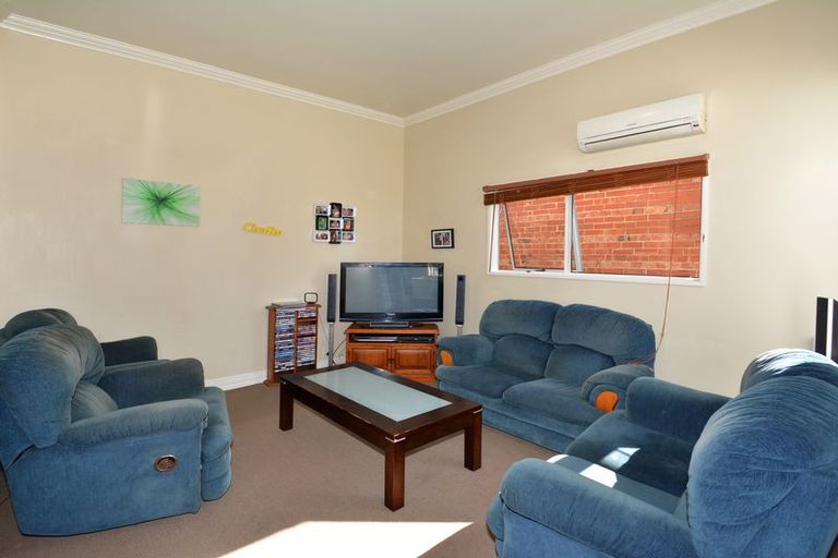 Photo of property in 69 Fitzroy Street, Caversham, Dunedin, 9012