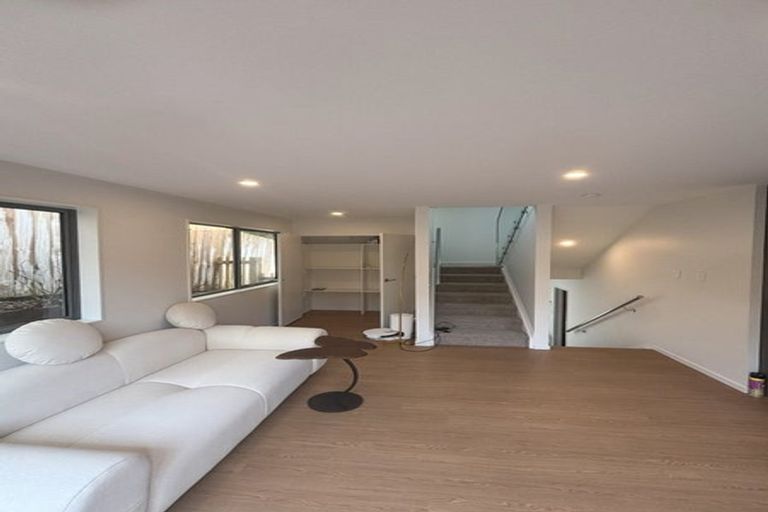 Photo of property in 49e Oaktree Avenue, Browns Bay, Auckland, 0630