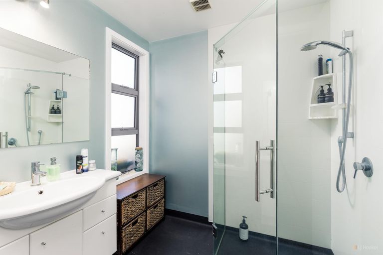 Photo of property in 84 Timaru Road, Waimate, 7924