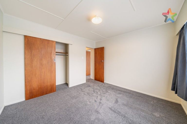 Photo of property in 293a Wellington Road, Wainuiomata, Lower Hutt, 5014